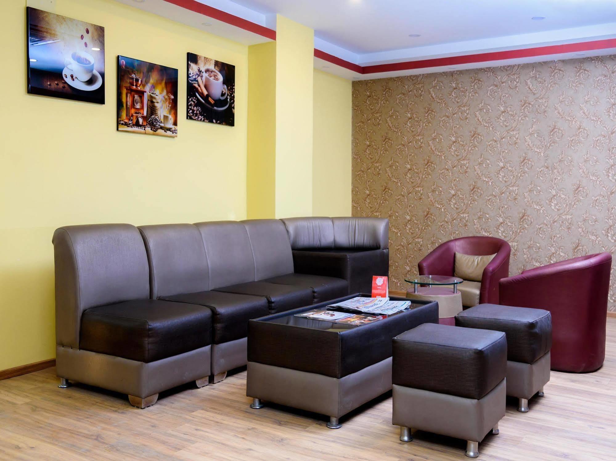 Oyo 105 Hotel Travel Inn Katmandu Zewnętrze zdjęcie