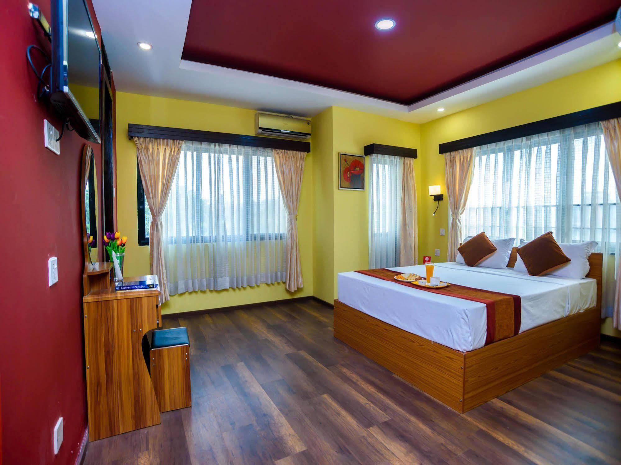 Oyo 105 Hotel Travel Inn Katmandu Zewnętrze zdjęcie