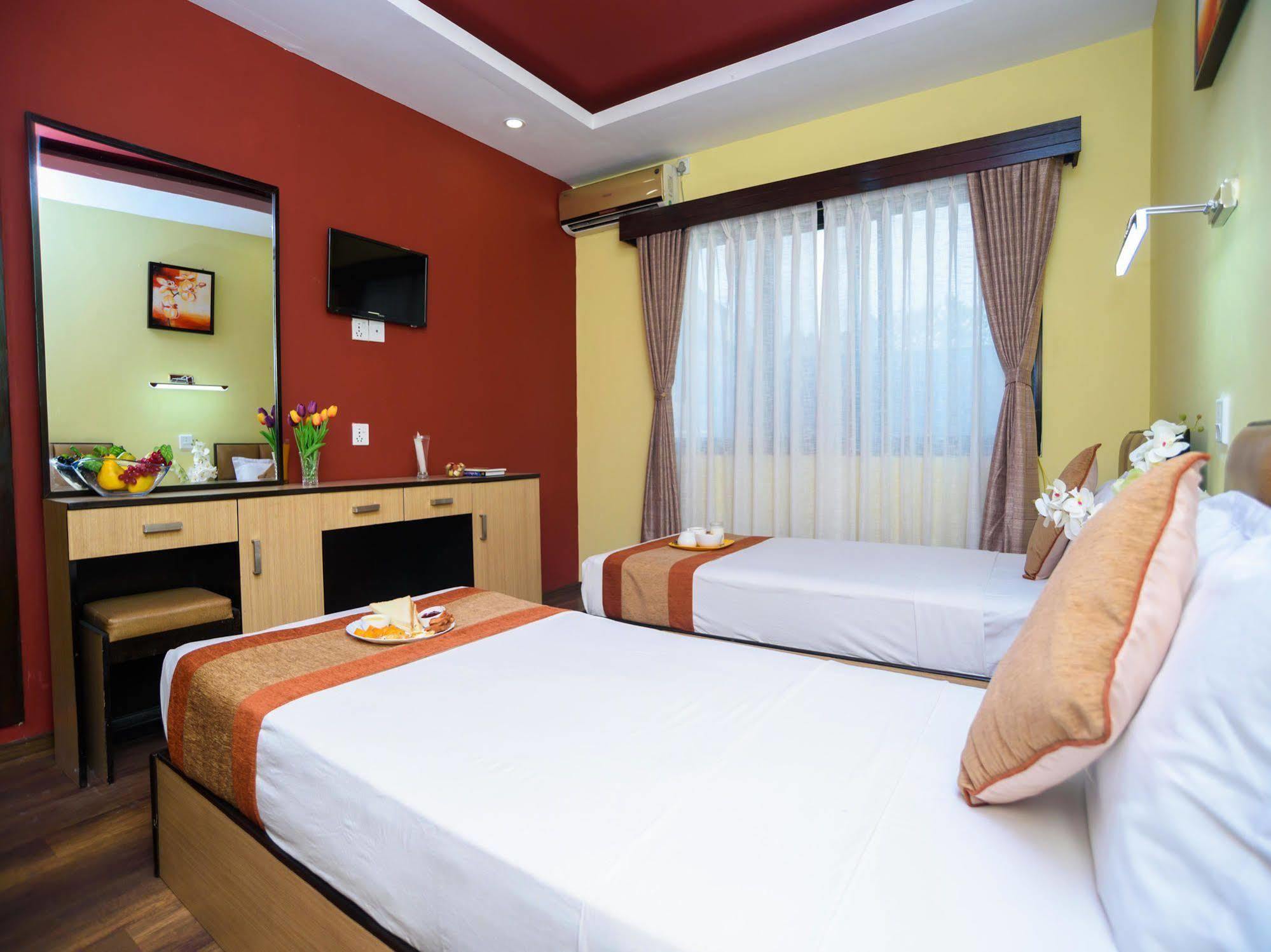 Oyo 105 Hotel Travel Inn Katmandu Zewnętrze zdjęcie